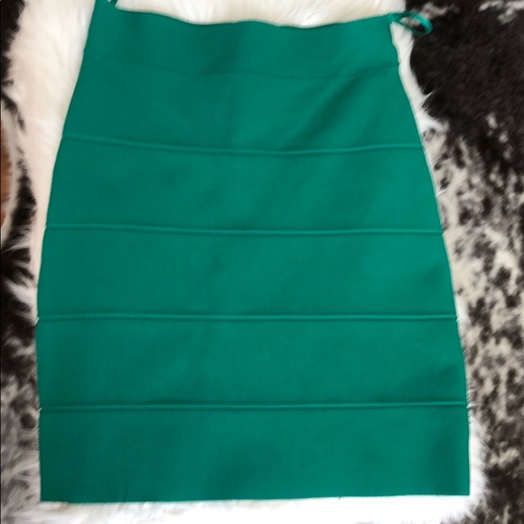 Bcbg maxazria green LHL skirt - Picture 2 of 6